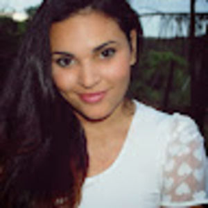 Meet your Posher, Anaira